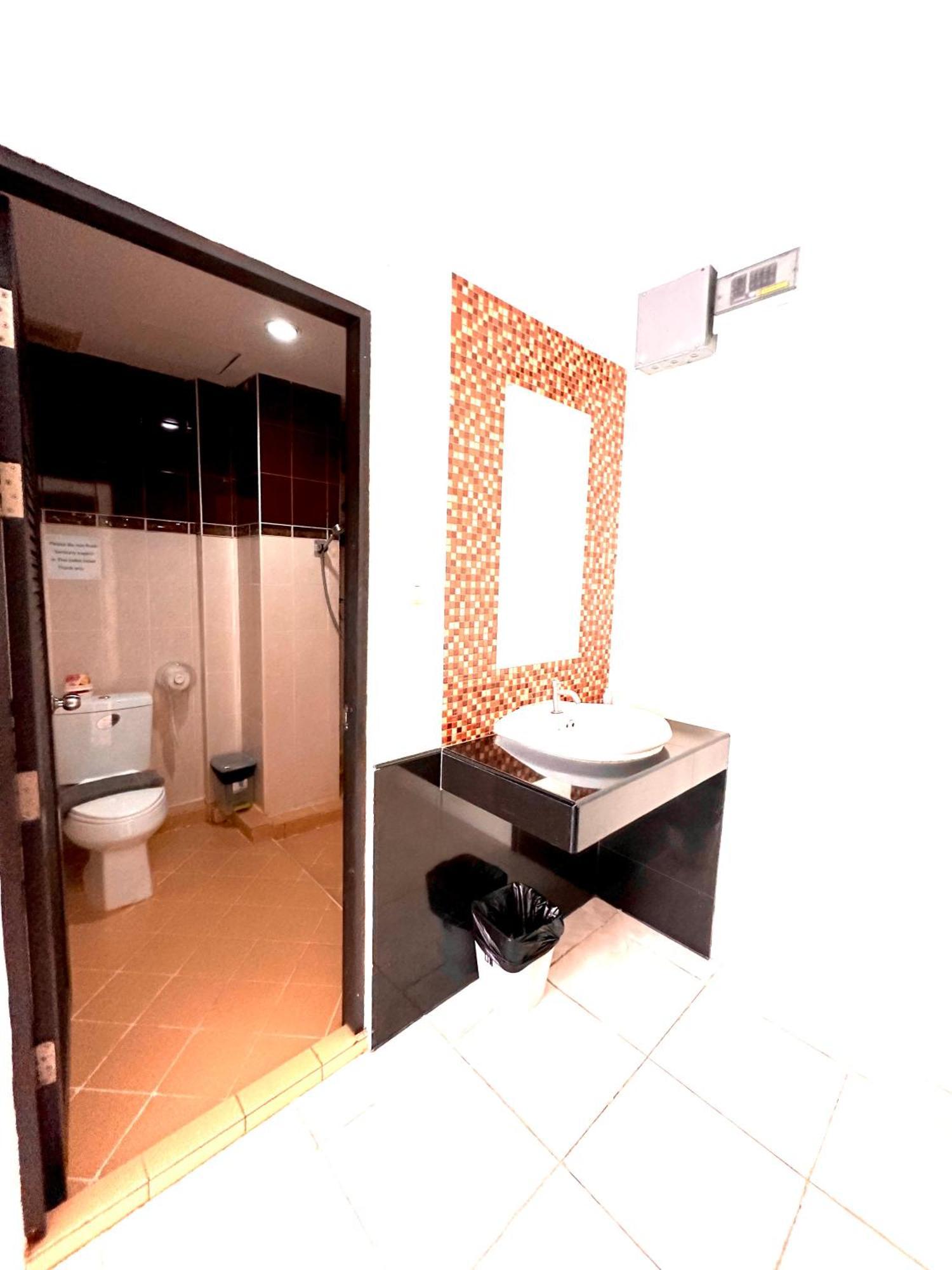 Thai Classic House Patong Extérieur photo