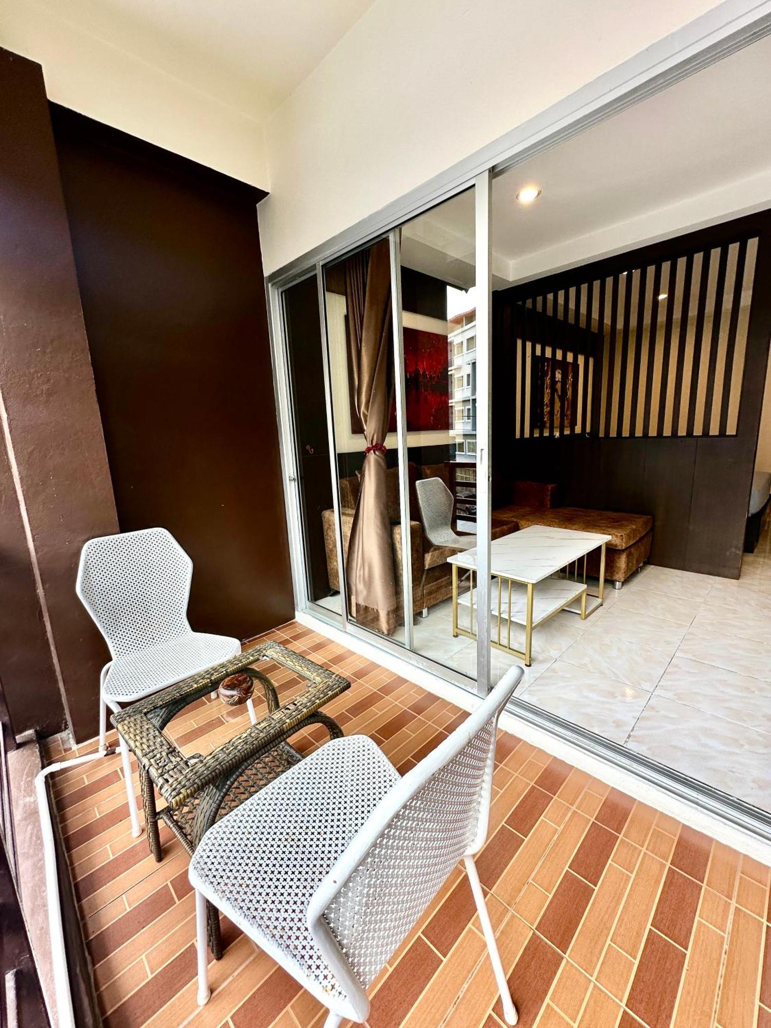 Thai Classic House Patong Extérieur photo