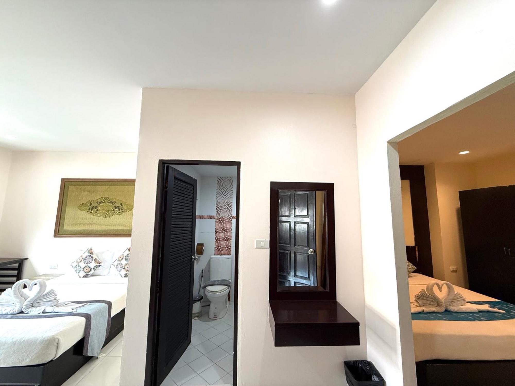 Thai Classic House Patong Extérieur photo