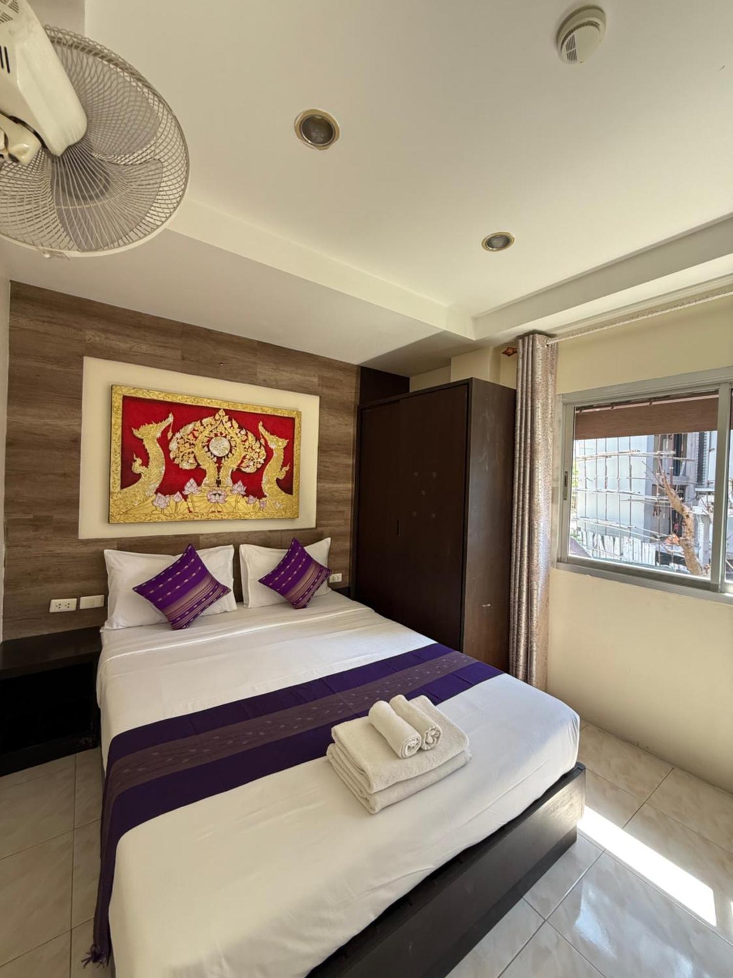 Thai Classic House Patong Extérieur photo