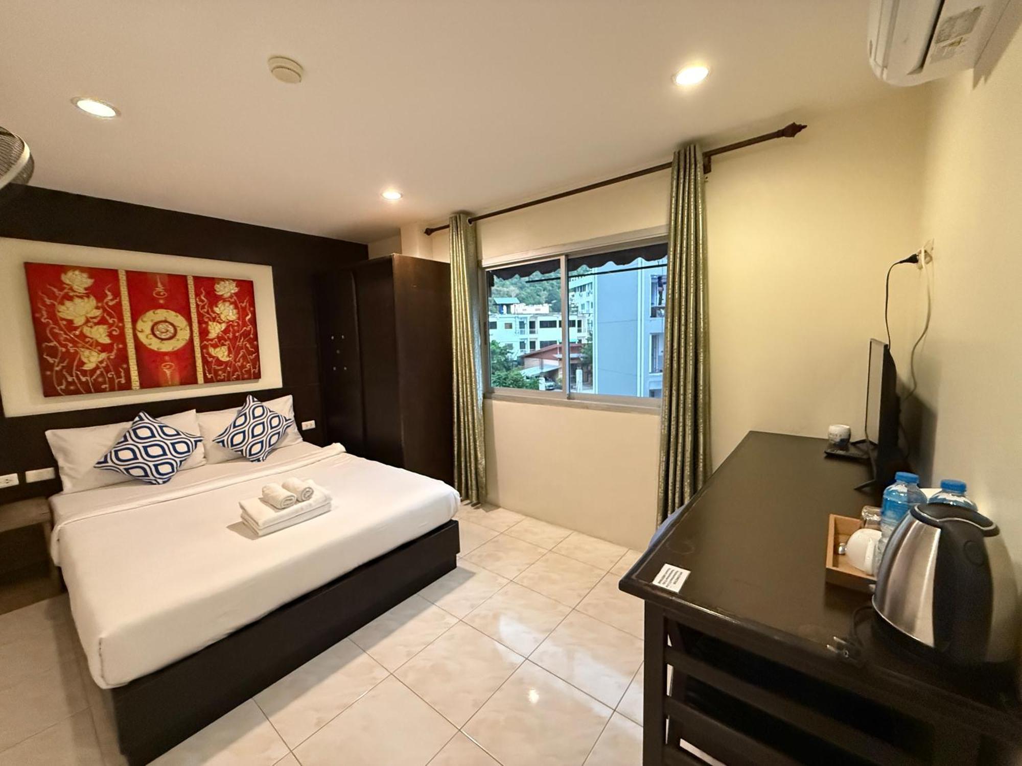 Thai Classic House Patong Extérieur photo